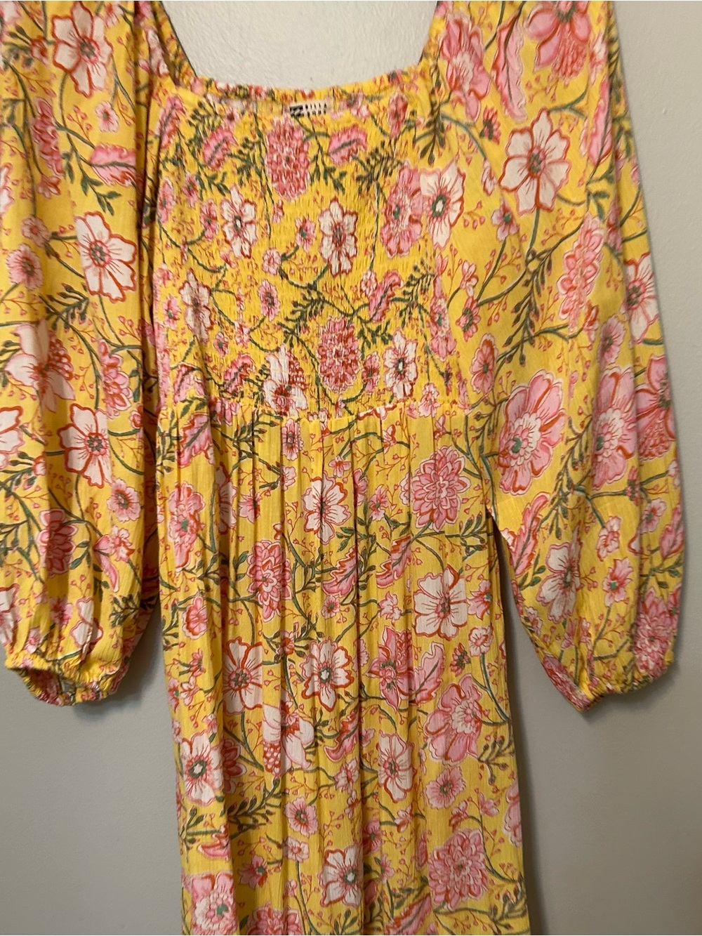 Billabong Paradise Days Dress‎ Golden smocked bodice Boho Peasant Floral Medium - Picture 7 of 11